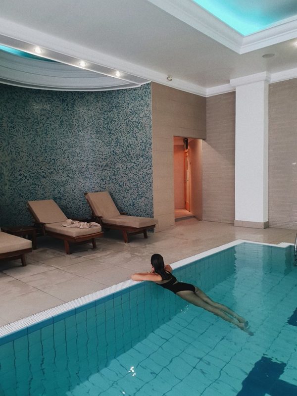 43445428_10155948352185829_4372135076486447104_n