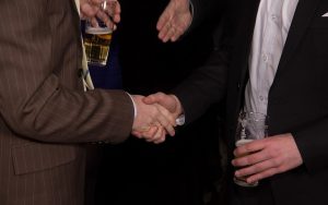 Da li je pametno osnovati firmu sa prijateljem? Da li je pametno osnovati firmu sa prijateljem?