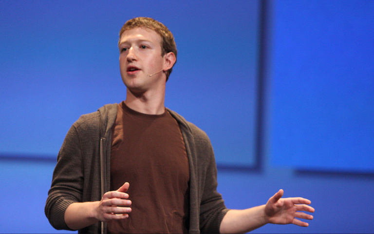 Facebook odvaja poslovne od privatnih korisnika