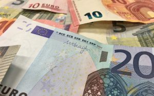 Još 33 kredita za preduzetnike Još 33 kredita za preduzetnike