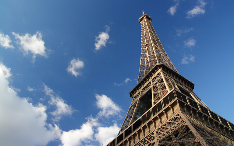 Kineski milijarder častio zaposlene turom po Francuskoj