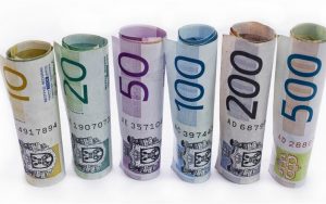 Koliko privredu košta slabljenje dinara? Koliko privredu košta slabljenje dinara?