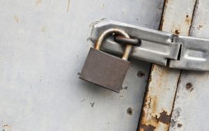 Ministar najavio spisak preduzeća koji idu u stečaj Ministar najavio spisak preduzeća koji idu u stečaj