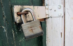 Novi Sad: Katanac za oko 20 lokala Novi Sad: Katanac za oko 20 lokala