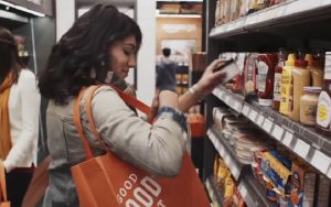 Predstavljen prvi supermarket bez kase i prodavca Predstavljen prvi supermarket bez kase i prodavca