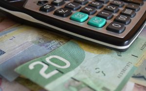 Srpski biznismeni sve više kupuju banke Srpski biznismeni sve više kupuju banke