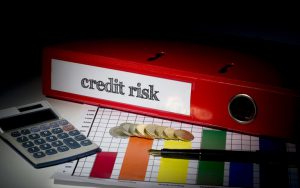 Upola manje kredita za preduzetnike Upola manje kredita za preduzetnike