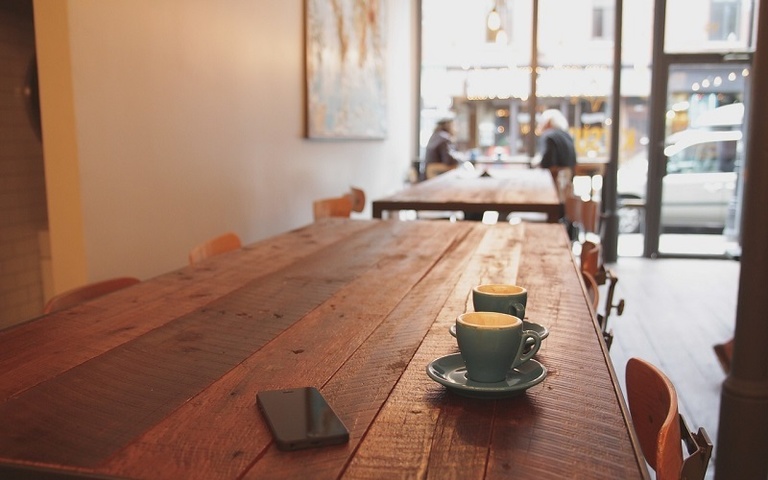 Zašto je jedan ugostitelj zatvorio vrata kafića ponedeljkom?