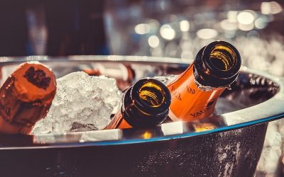 Ugostitelji već izašli sa cenama za doček Nove godine Ugostitelji već izašli sa cenama za doček Nove godine